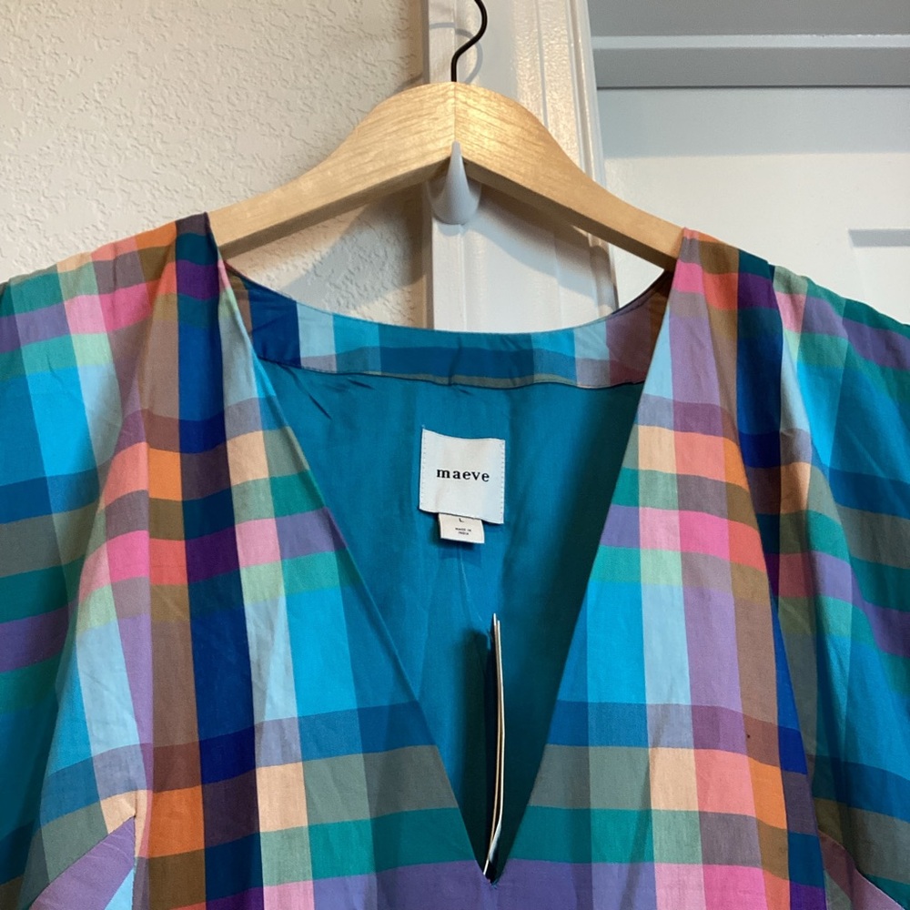 Plaid V-Neck Midi Dress - Picture 7 of 15